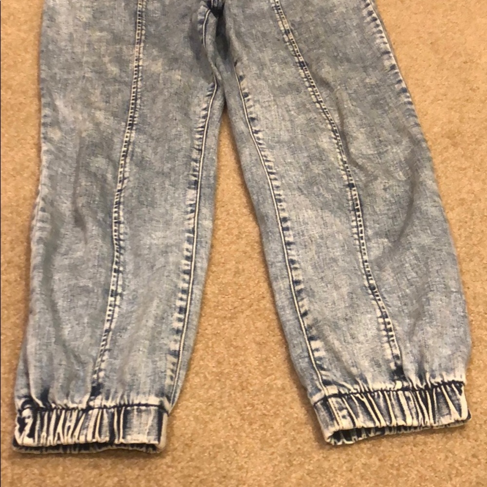 Jeans - Picture 3 of 3